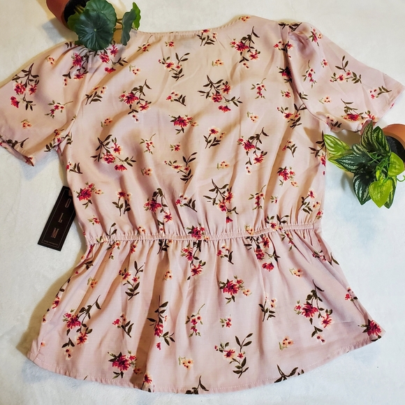 Ditsy Floral Blouse twisted front v-neck - Picture 4 of 6
